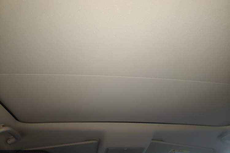 Used Land Rover Discovery Sport 2020 249 PS R-Dynamic Performance Edition Headliner