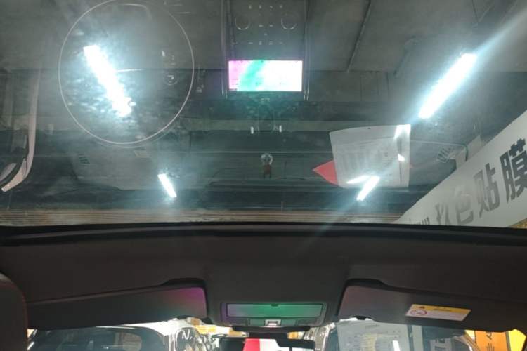 Used Land Rover Discovery Sport 2020 249 PS R-Dynamic Performance Edition Headliner
