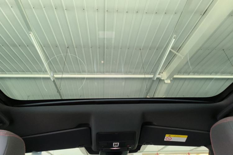 Used Land Rover Discovery Sport 2020 249 PS R-Dynamic Performance Tech Edition 7 Seats Headliner