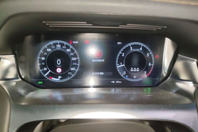 Used Land Rover Discovery Sport 2020 249 PS R-Dynamic Performance Edition Instrument Cluster