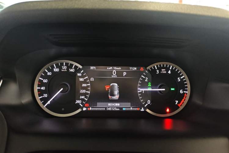 Used Land Rover Discovery Sport 2020 200 PS Family Edition Instrument Cluster