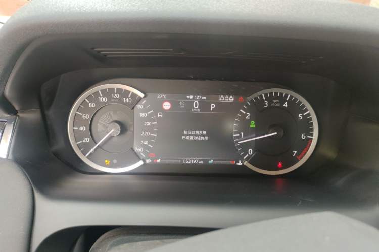 Used Land Rover Discovery Sport 2020 200 PS Family Edition Instrument Cluster