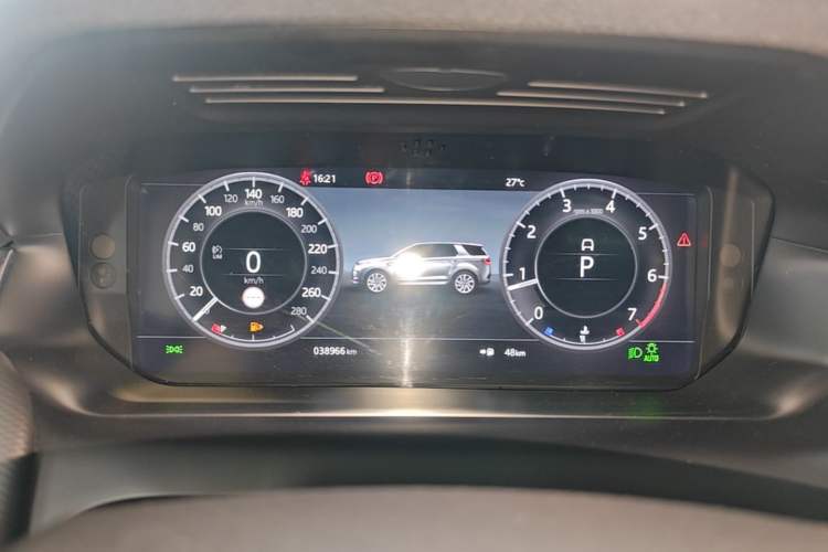 Used Land Rover Discovery Sport 2020 249 PS R-Dynamic Performance Tech Edition 5 Seats Instrument Cluster