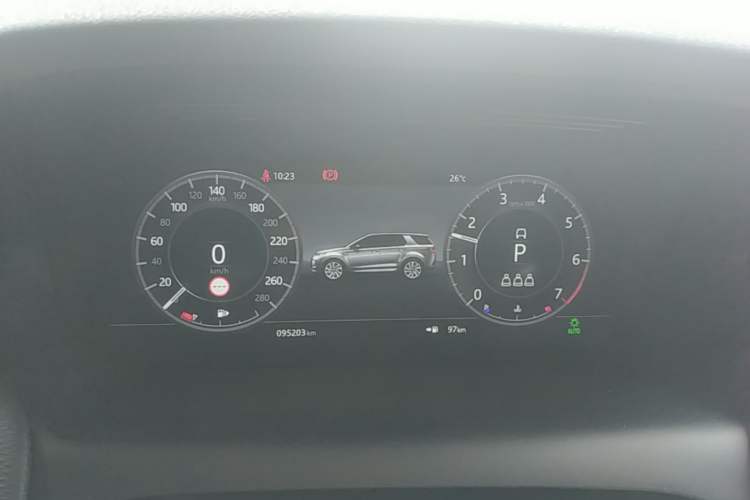 Used Land Rover Discovery Sport 2020 249 PS R-Dynamic Performance Edition Instrument Cluster