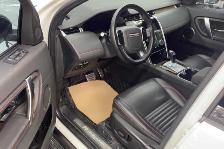 Used Land Rover Discovery Sport 2020 249 PS R-Dynamic Performance Edition Interior 1