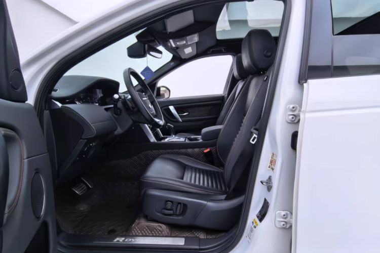 Used Land Rover Discovery Sport 2020 249 PS R-Dynamic Performance Tech Edition 5 Seats Interior 1