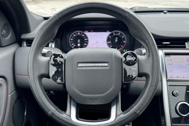 Used Land Rover Discovery Sport 2020 249 PS R-Dynamic Performance Edition Interior 1