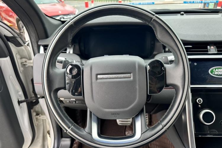Used Land Rover Discovery Sport 2020 249 PS R-Dynamic Performance Edition Interior 10