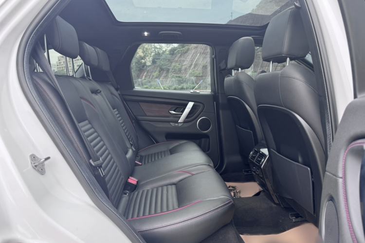 Used Land Rover Discovery Sport 2020 249 PS R-Dynamic Performance Edition Interior 11