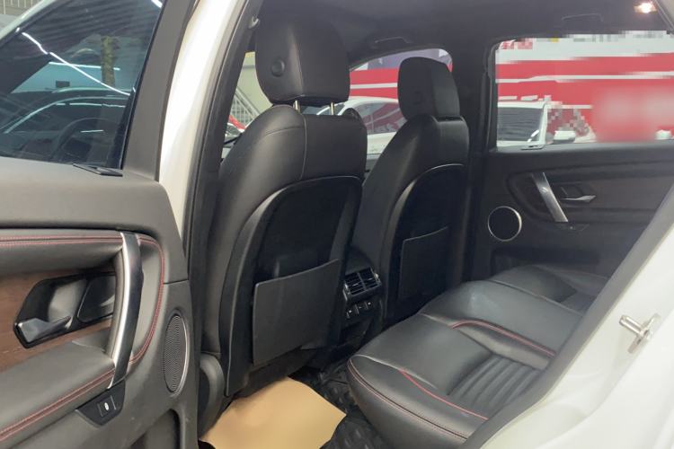 Used Land Rover Discovery Sport 2020 249 PS R-Dynamic Performance Edition Interior 2