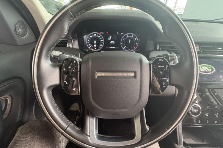 Used Land Rover Discovery Sport 2020 249 PS R-Dynamic Performance Tech Edition 5 Seats Interior 3