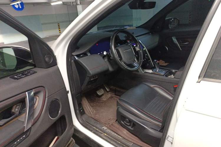 Used Land Rover Discovery Sport 2020 249 PS R-Dynamic Performance Tech Edition 7 Seats Interior 3
