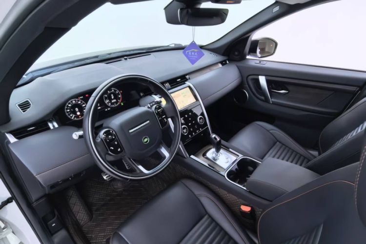 Used Land Rover Discovery Sport 2020 249 PS R-Dynamic Performance Tech Edition 5 Seats Interior 4