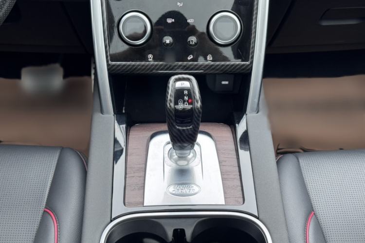 Used Land Rover Discovery Sport 2020 249 PS R-Dynamic Performance Edition Interior 5