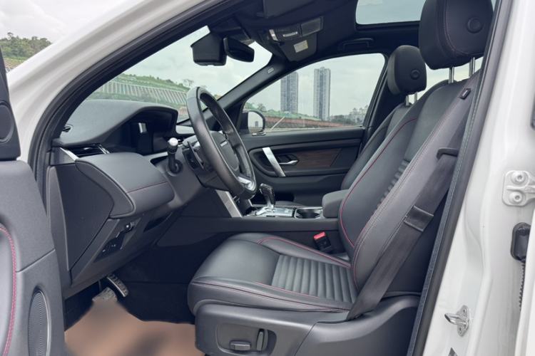 Used Land Rover Discovery Sport 2020 249 PS R-Dynamic Performance Edition Interior 7