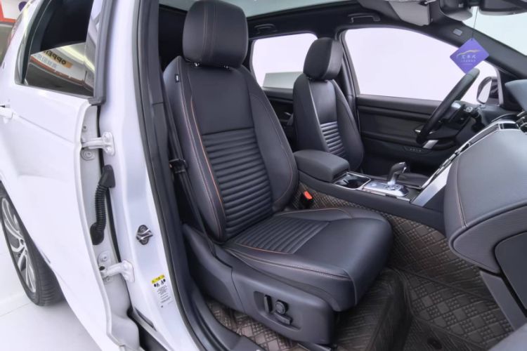 Used Land Rover Discovery Sport 2020 249 PS R-Dynamic Performance Tech Edition 5 Seats Interior 8