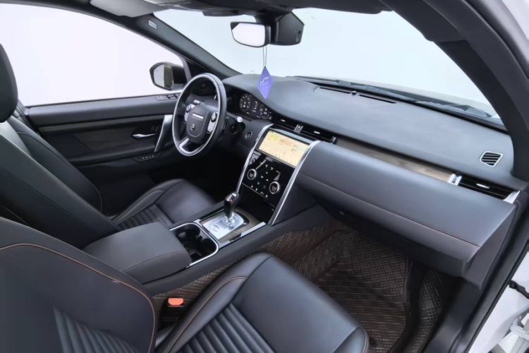 Used Land Rover Discovery Sport 2020 249 PS R-Dynamic Performance Tech Edition 5 Seats Interior 9