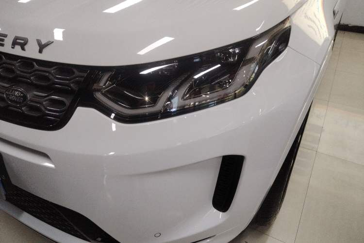 Used Land Rover Discovery Sport 2020 249 PS R-Dynamic Performance Edition Left Front Headlight