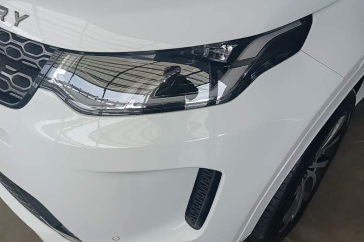 Used Land Rover Discovery Sport 2020 249 PS R-Dynamic Performance Edition Left Front Headlight