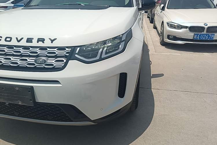 Used Land Rover Discovery Sport 2020 200 PS Family Edition Left Front Headlight