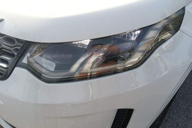 Used Land Rover Discovery Sport 2020 249 PS R-Dynamic Performance Tech Edition 7 Seats Left Front Headlight