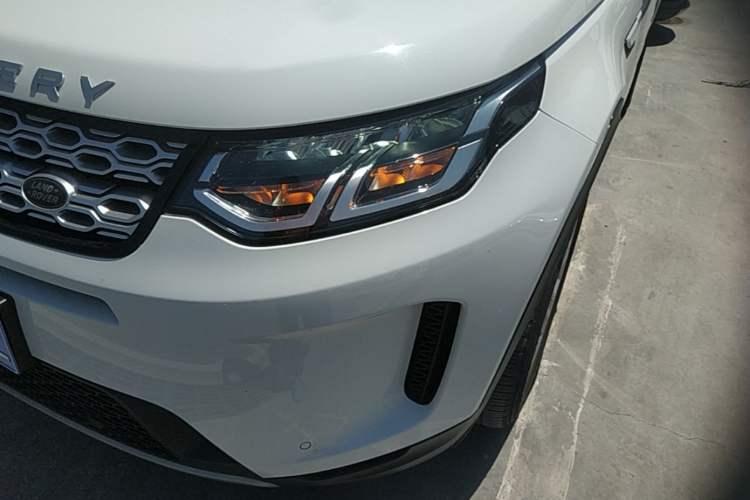 Used Land Rover Discovery Sport 2020 200 PS Family Edition Left Front Headlight