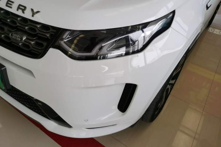 Used Land Rover Discovery Sport 2020 249 PS R-Dynamic Performance Edition Left Front Headlight