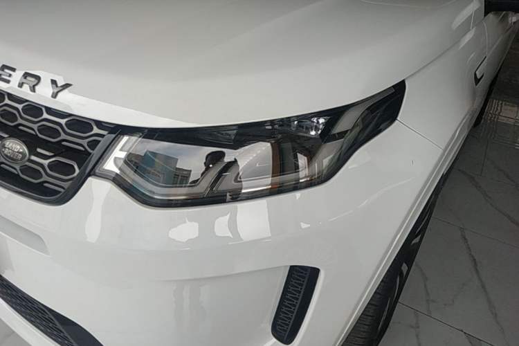 Used Land Rover Discovery Sport 2020 249 PS R-Dynamic Performance Edition Left Front Headlight