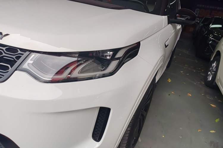 Used Land Rover Discovery Sport 2020 249 PS R-Dynamic Performance Edition Left Front Headlight