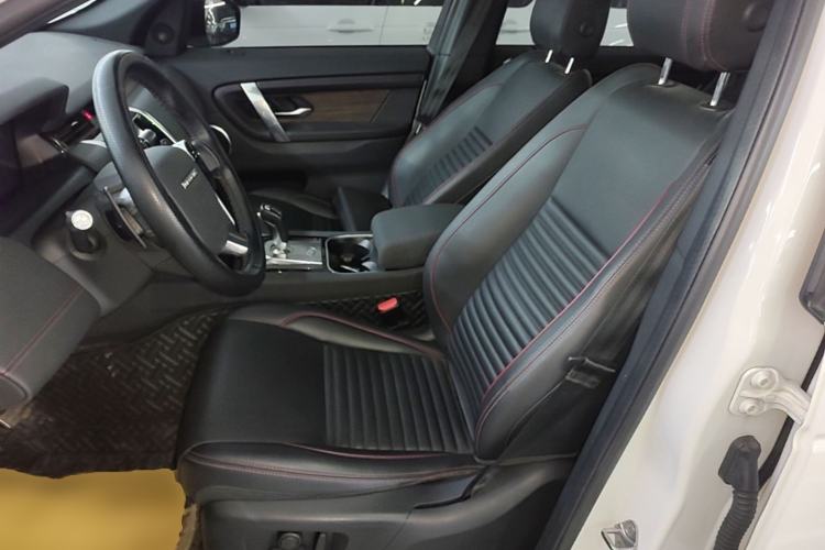 Used Land Rover Discovery Sport 2020 249 PS R-Dynamic Performance Tech Edition 7 Seats Left Front Seat