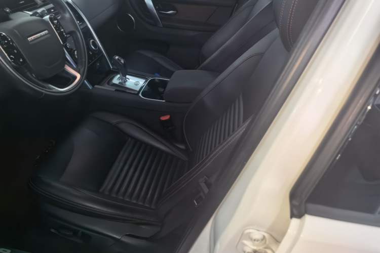 Used Land Rover Discovery Sport 2020 249 PS R-Dynamic Performance Edition Left Front Seat