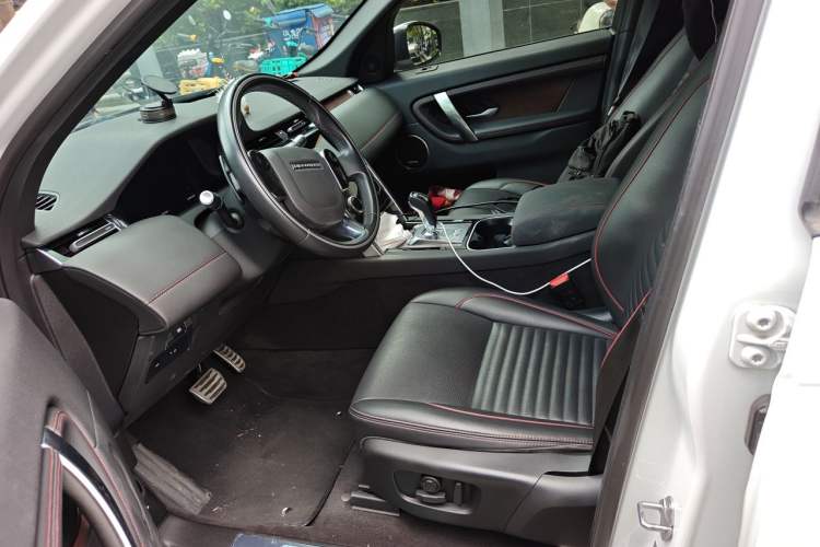 Used Land Rover Discovery Sport 2020 249 PS R-Dynamic Performance Tech Edition 5 Seats Left Front Seat
