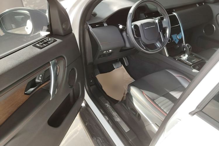Used Land Rover Discovery Sport 2020 249 PS R-Dynamic Performance Edition Left Front Seat
