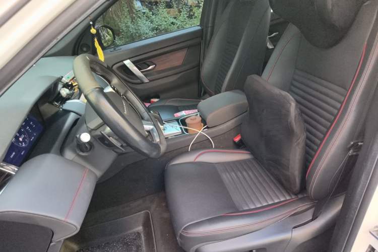 Used Land Rover Discovery Sport 2020 249 PS R-Dynamic Performance Edition Left Front Seat