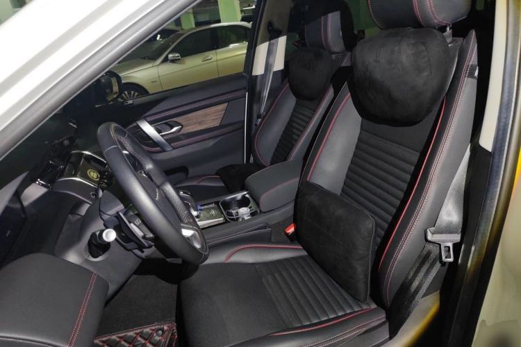 Used Land Rover Discovery Sport 2020 249 PS R-Dynamic Performance Edition Left Front Seat