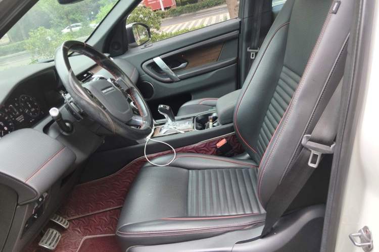 Used Land Rover Discovery Sport 2020 249 PS R-Dynamic Performance Edition Left Front Seat