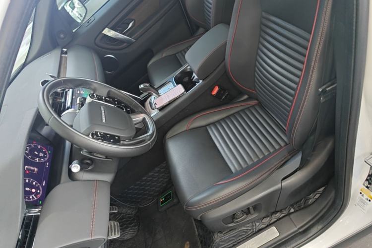 Used Land Rover Discovery Sport 2020 249 PS R-Dynamic Performance Tech Edition 7 Seats Left Front Seat