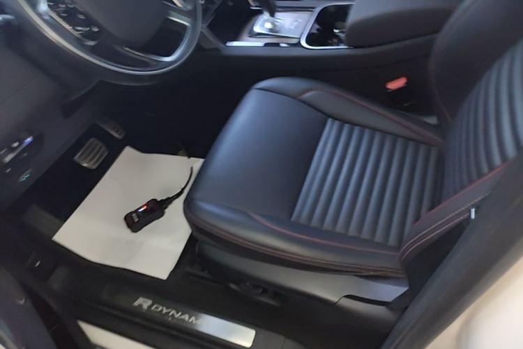 Used Land Rover Discovery Sport 2020 249 PS R-Dynamic Performance Tech Edition 5 Seats Left Front Seat