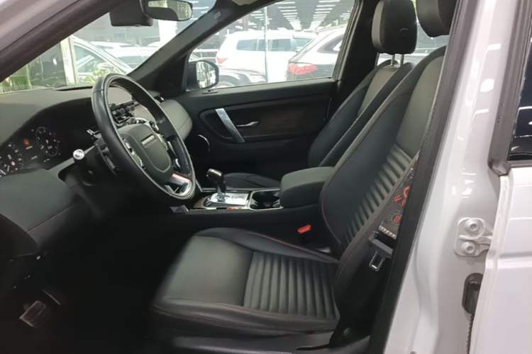 Used Land Rover Discovery Sport 2020 249 PS R-Dynamic Performance Edition Left Front Seat