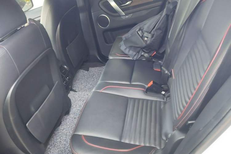 Used Land Rover Discovery Sport 2020 249 PS R-Dynamic Performance Tech Edition 7 Seats Left Rear Seat