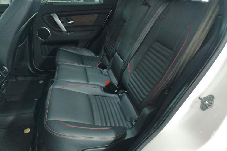 Used Land Rover Discovery Sport 2020 249 PS R-Dynamic Performance Tech Edition 7 Seats Left Rear Seat