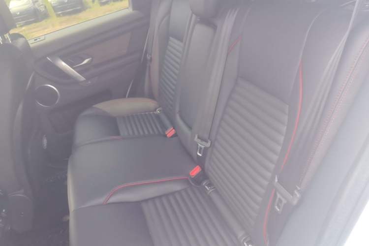 Used Land Rover Discovery Sport 2020 249 PS R-Dynamic Performance Tech Edition 5 Seats Left Rear Seat