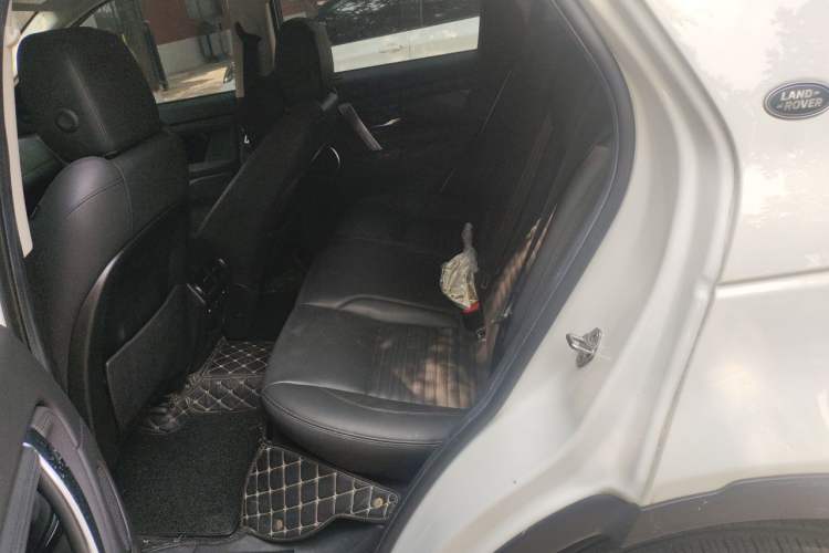 Used Land Rover Discovery Sport 2020 200 PS Family Edition Left Rear Seat