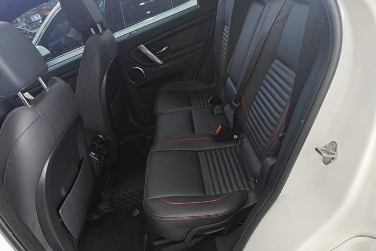 Used Land Rover Discovery Sport 2020 249 PS R-Dynamic Performance Tech Edition 7 Seats Left Rear Seat