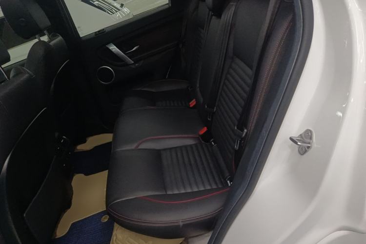 Used Land Rover Discovery Sport 2020 249 PS R-Dynamic Performance Edition Left Rear Seat