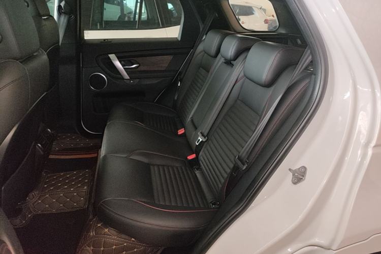Used Land Rover Discovery Sport 2020 249 PS R-Dynamic Performance Edition Left Rear Seat