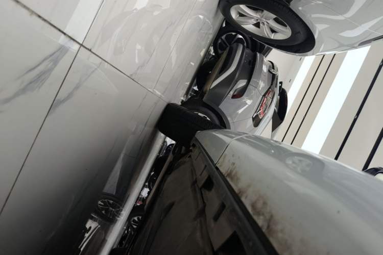 Used Land Rover Discovery Sport 2020 249 PS R-Dynamic Performance Edition Left Side Sill