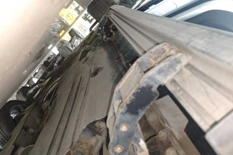 Used Land Rover Discovery Sport 2020 249 PS R-Dynamic Performance Edition Left Side Sill