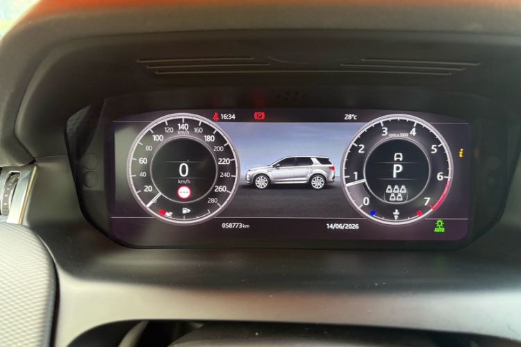 Used Land Rover Discovery Sport 2020 249 PS R-Dynamic Performance Tech Edition 7 Seats Odometer Close Up