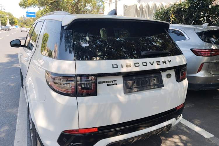 Used Land Rover Discovery Sport 2020 249 PS R-Dynamic Performance Tech Edition 7 Seats Rear Left 45 Deg